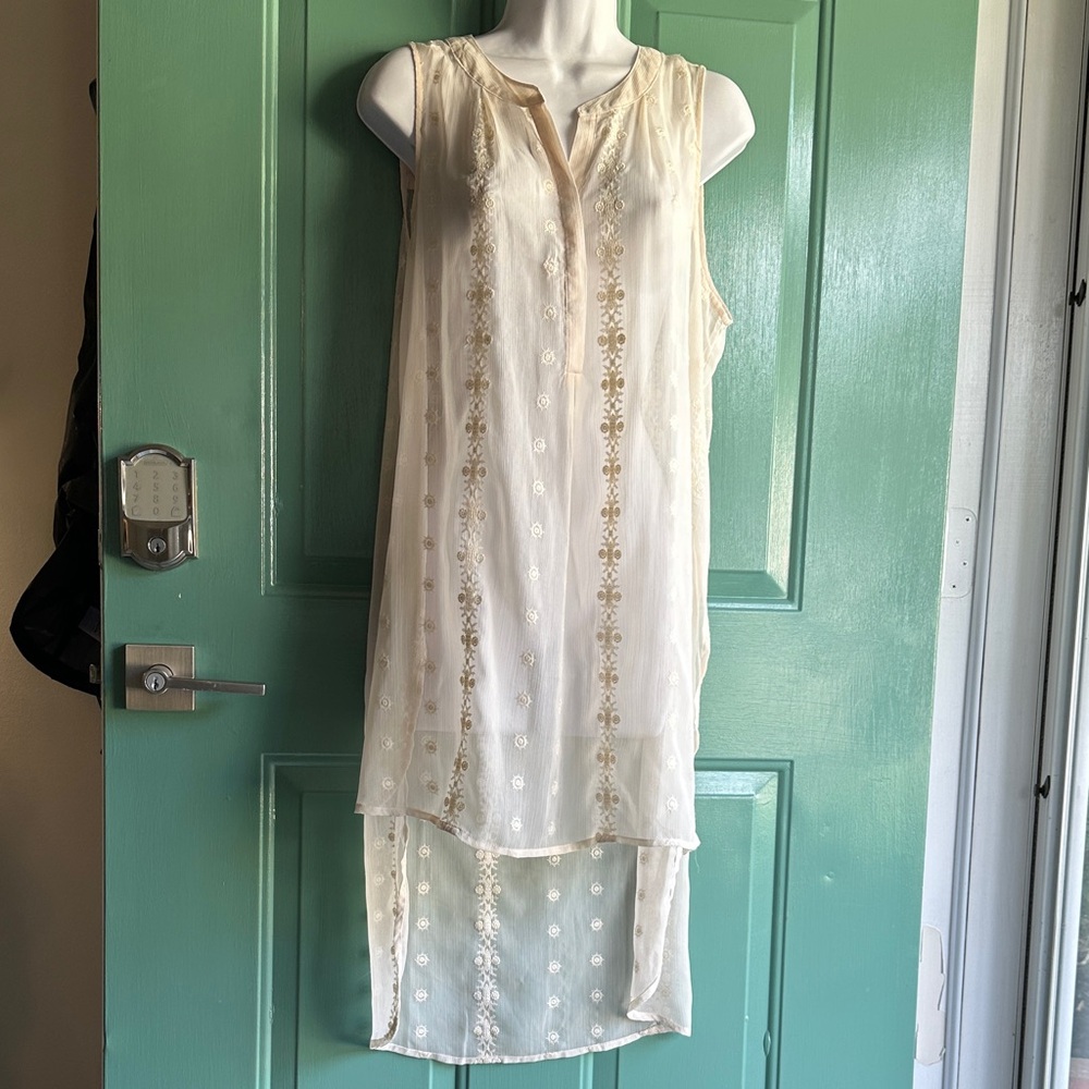 Knox Rose Cream Sleeveless Top hi-low sheer tunic
